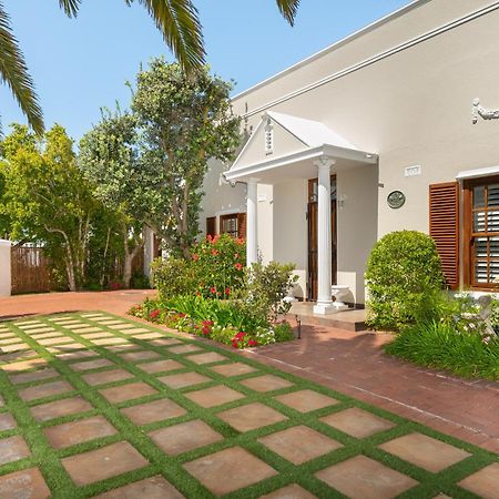 Meerendal Cottage-Affordable Luxury-Private Garden With Pool & Hot Tub Kapstaden Exteriör bild