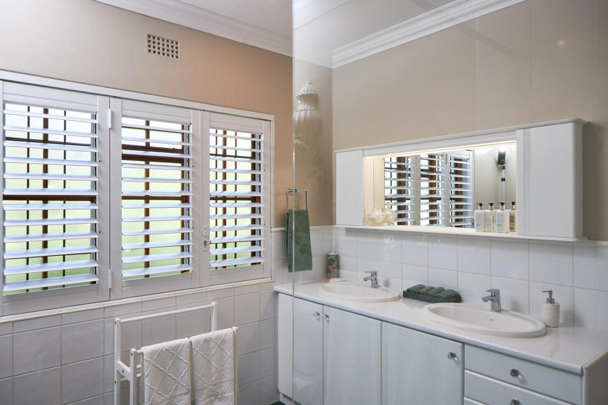 Meerendal Cottage-Affordable Luxury-Private Garden With Pool & Hot Tub Kapstaden Exteriör bild