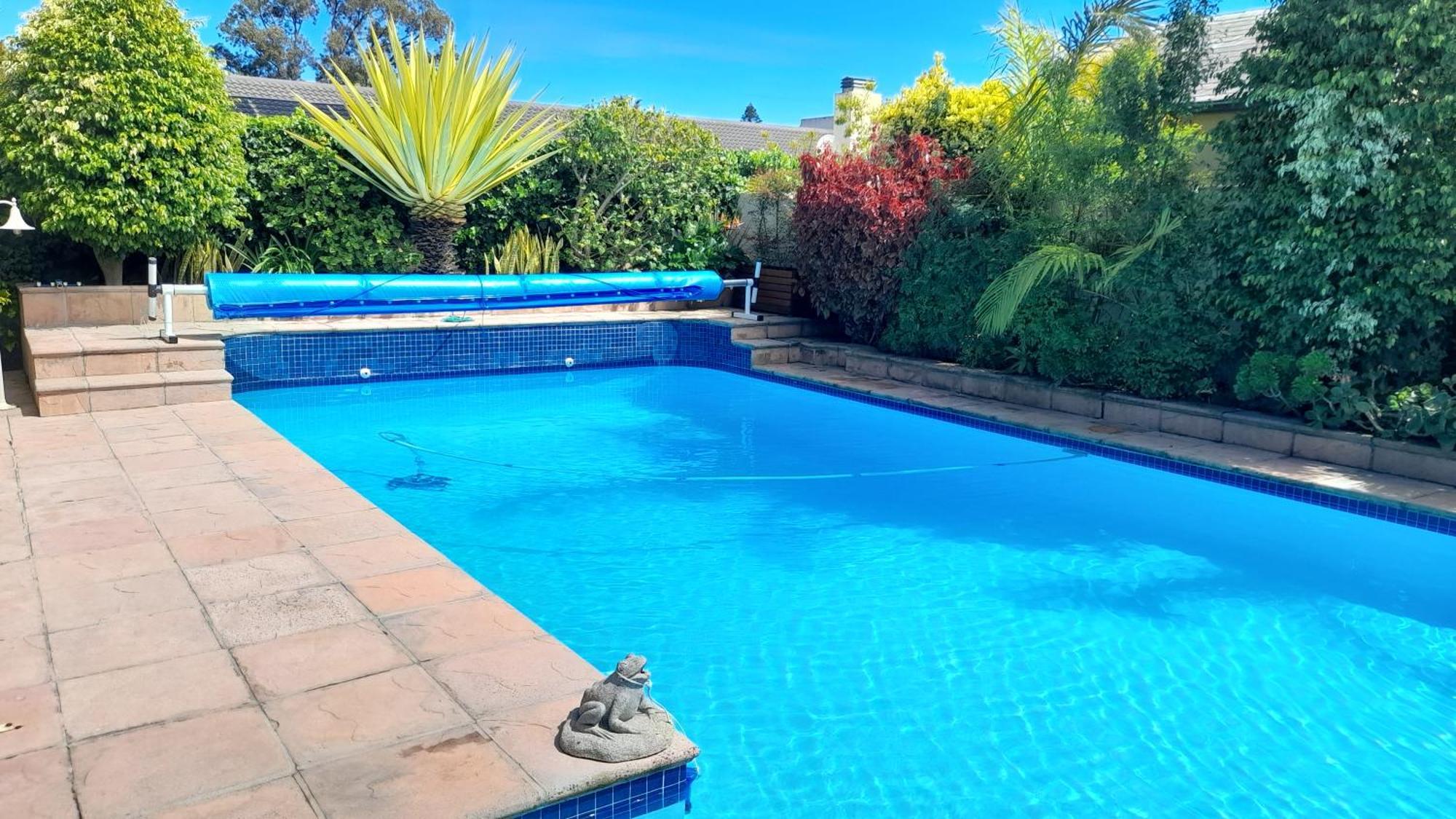 Meerendal Cottage-Affordable Luxury-Private Garden With Pool & Hot Tub Kapstaden Exteriör bild