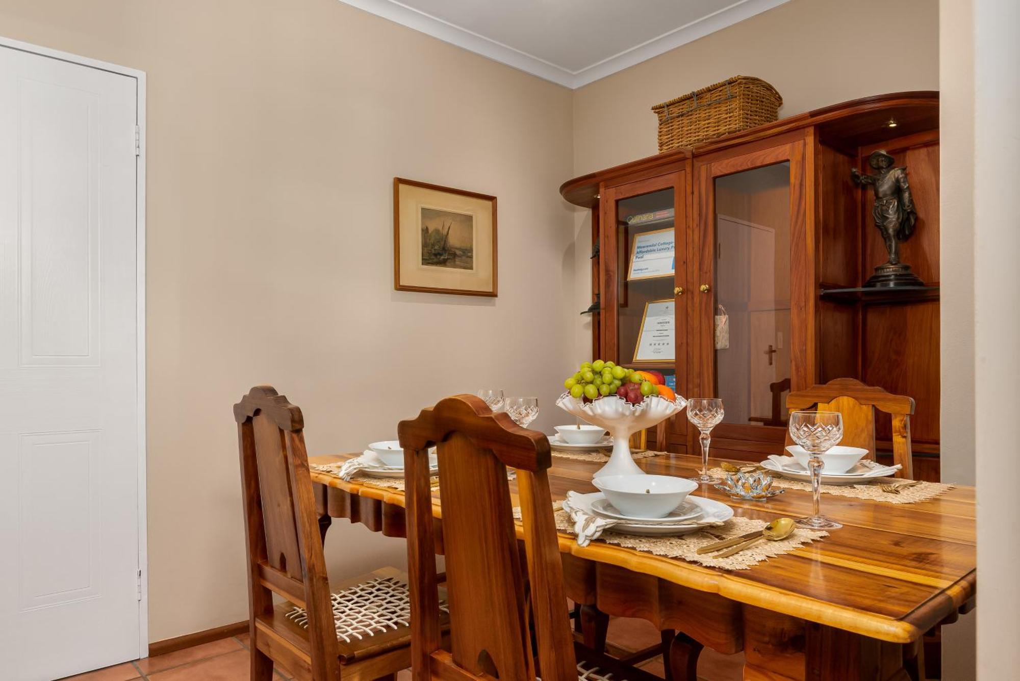 Meerendal Cottage-Affordable Luxury-Private Garden With Pool & Hot Tub Kapstaden Exteriör bild