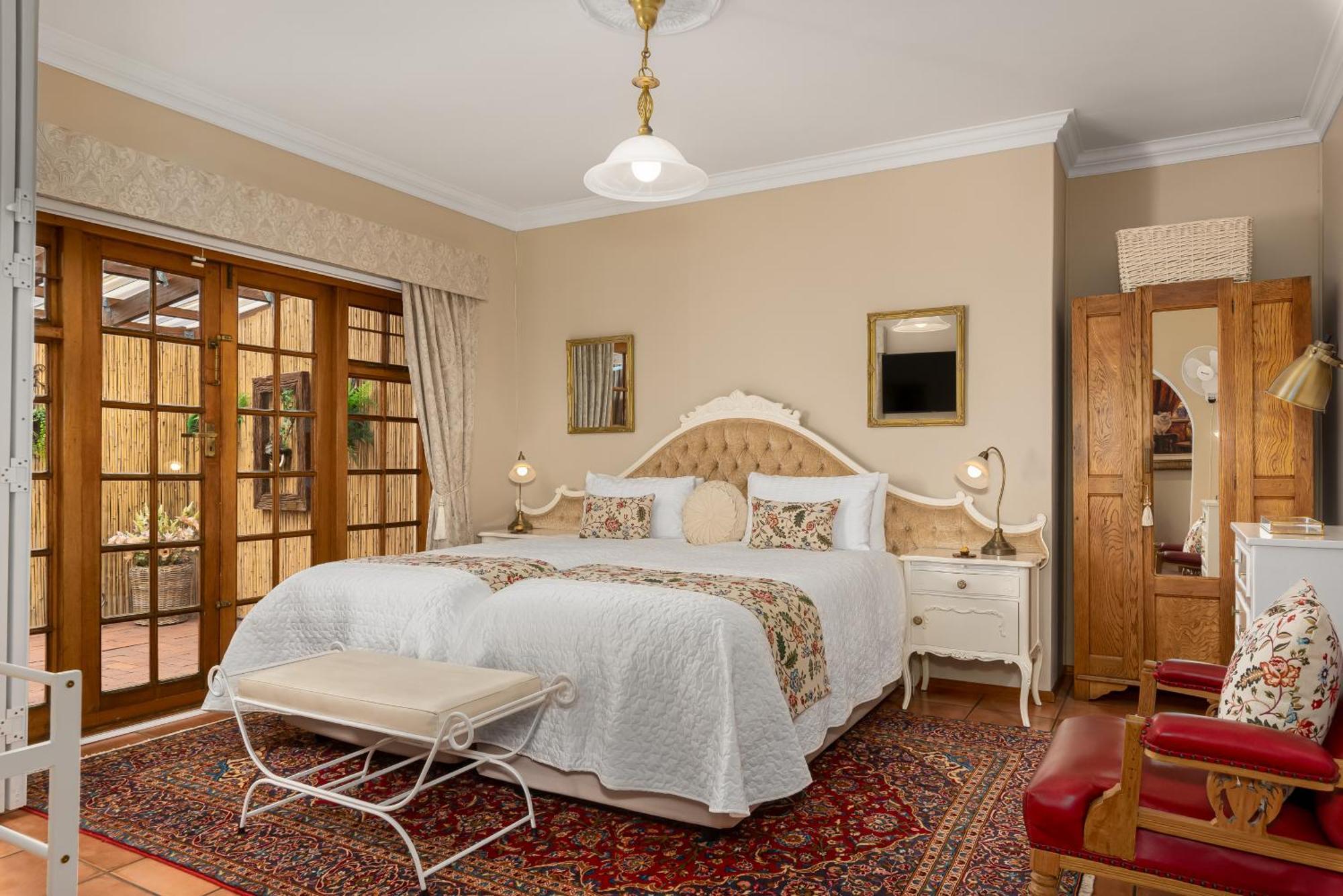 Meerendal Cottage-Affordable Luxury-Private Garden With Pool & Hot Tub Kapstaden Exteriör bild
