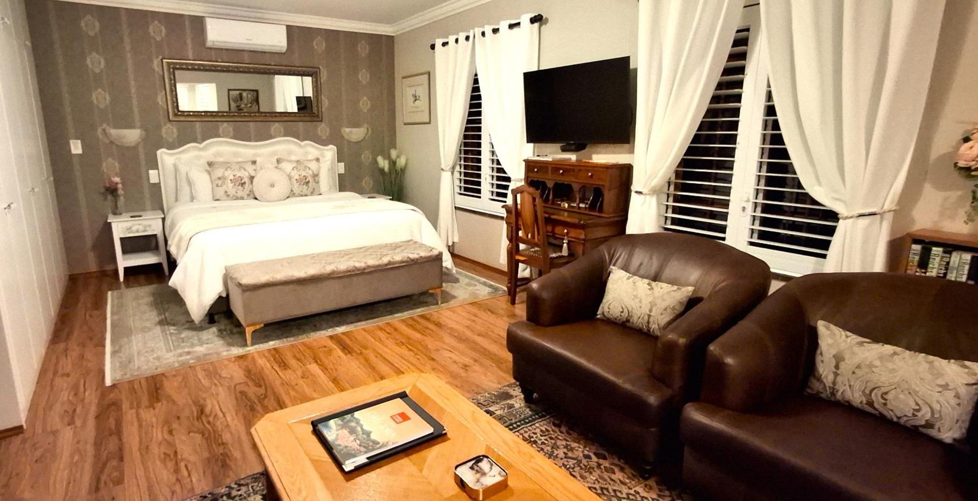 Meerendal Cottage-Affordable Luxury-Private Garden With Pool & Hot Tub Kapstaden Exteriör bild